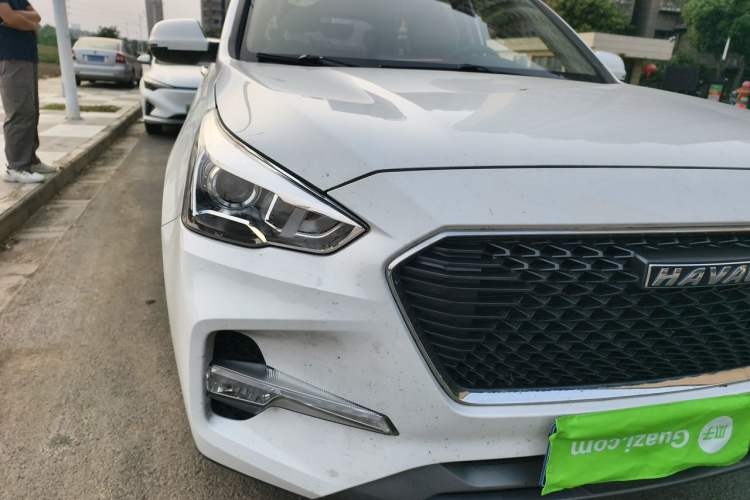 Used Haval M6 2018 1.5T Manual Two-Wheel Drive Elite Model Right Front Headlight