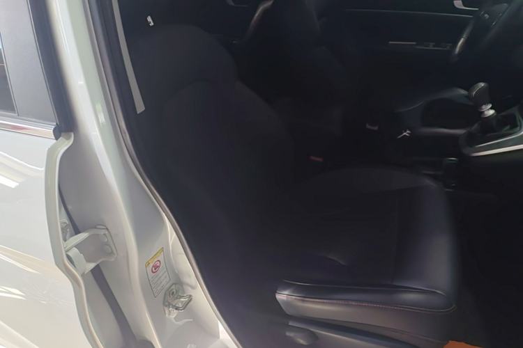 Used Haval M6 2018 1.5T Manual Two-Wheel Drive Elite Model Right Front Seat