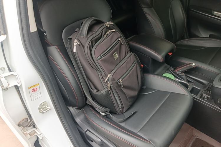 Used Haval M6 2018 Revised Version 1.5T DCT Two-Wheel Drive Elite Edition Right Front Seat