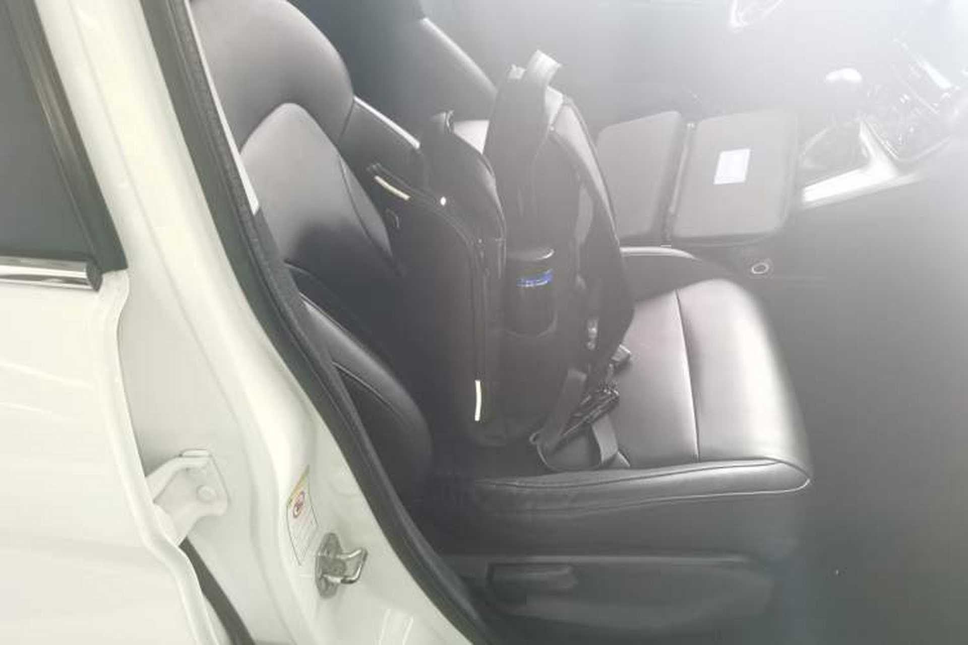 Used Haval M6 2018 Revised Version 1.5T DCT Two-Wheel Drive Elite Edition Right Front Seat