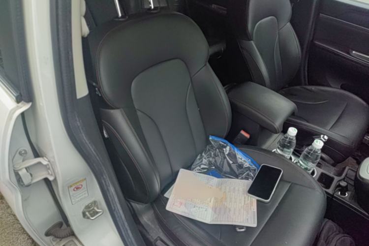 Used Haval M6 2018 Revised Version 1.5T DCT Two-Wheel Drive Elite Edition Right Front Seat