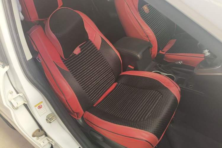 Used Haval M6 2018 1.5T Manual Two-Wheel Drive Elite Model Right Front Seat