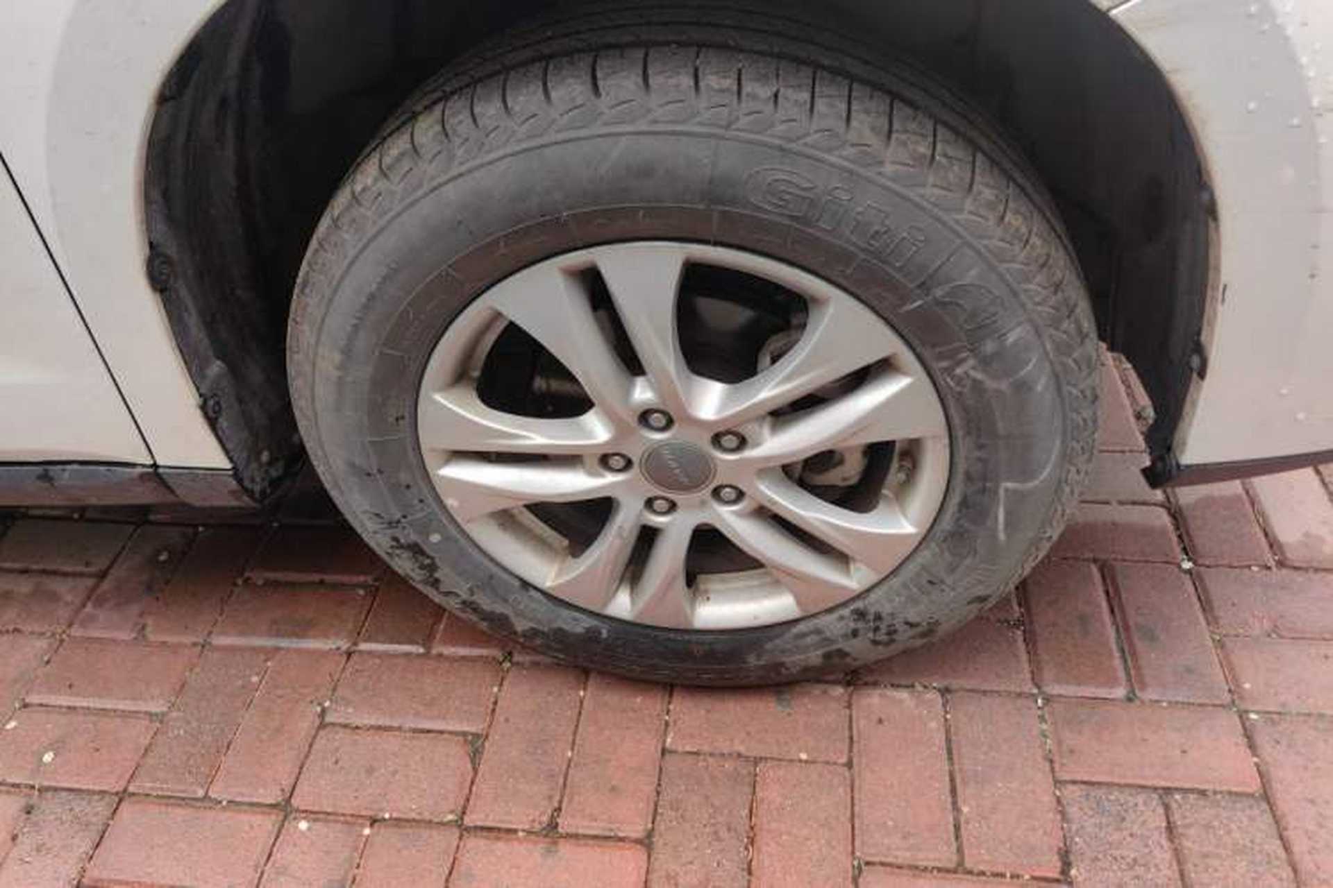 Used Haval M6 2018 Revised Version 1.5T DCT Two-Wheel Drive Elite Edition Right Front Wheel Hub