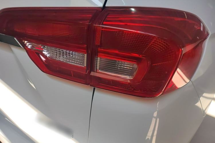 Used Haval M6 2018 1.5T Manual Two-Wheel Drive Elite Model Right Rear Taillight