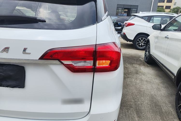 Used Haval M6 2018 1.5T DCT Two-Wheel Drive Elite Model Right Rear Taillight