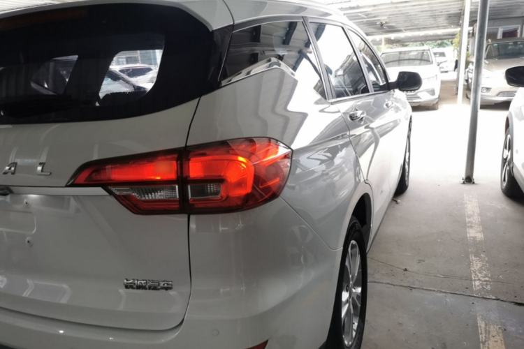 Used Haval M6 2018 1.5T DCT Two-Wheel Drive Elite Model Right Rear Taillight