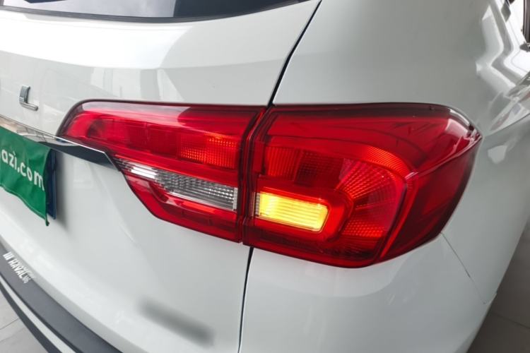 Used Haval M6 2018 1.5T Manual Two-Wheel Drive Elite Model Right Rear Taillight