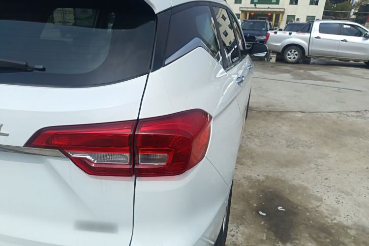 Used Haval M6 2018 Revised Version 1.5T DCT Two-Wheel Drive Elite Edition Right Rear Taillight