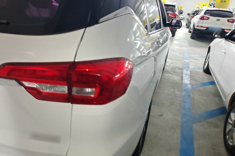 Used Haval M6 2018 1.5T Manual Two-Wheel Drive Elite Model Right Rear Taillight