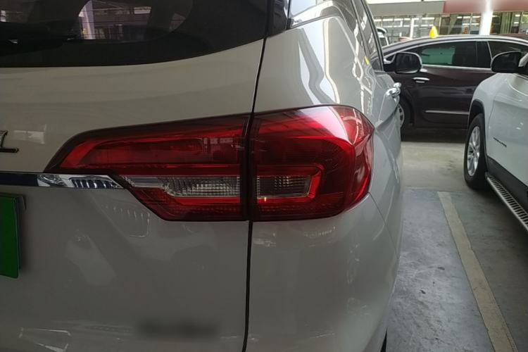 Used Haval M6 2018 Revised Version 1.5T DCT Two-Wheel Drive Elite Edition Right Rear Taillight