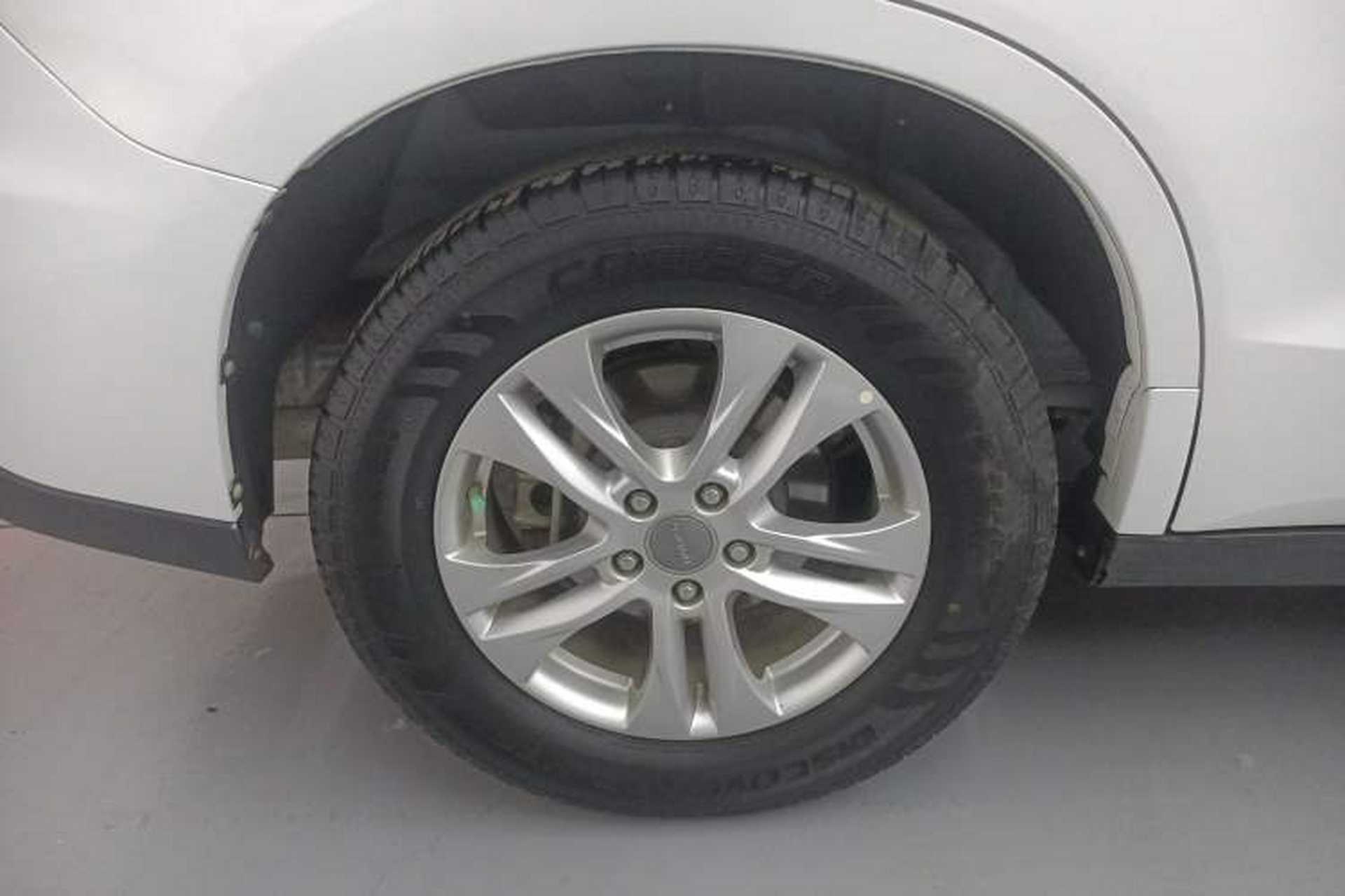 Used Haval M6 2018 1.5T Manual Two-Wheel Drive Elite Model Right Rear Wheel Hub