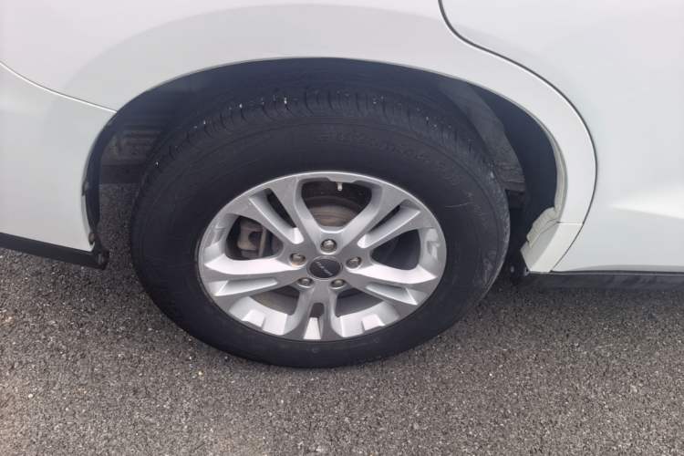 Used Haval M6 2018 1.5T DCT Two-Wheel Drive Elite Model Right Rear Wheel Hub