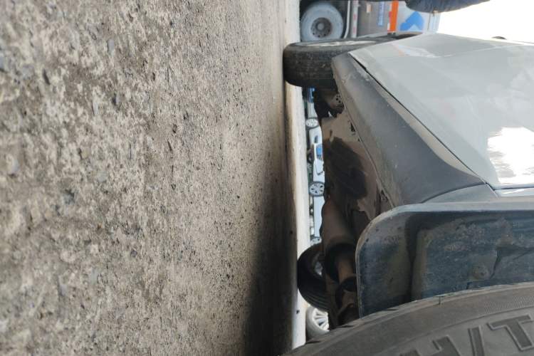 Used Haval M6 2018 Revised Version 1.5T DCT Two-Wheel Drive Elite Edition Right Side Sill