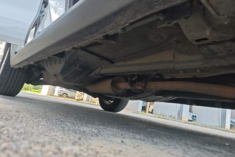 Used Haval M6 2018 Revised Version 1.5T DCT Two-Wheel Drive Elite Edition Right Side Sill