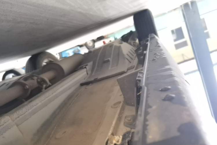Used Haval M6 2018 1.5T Manual Two-Wheel Drive Urban Model Right Side Sill