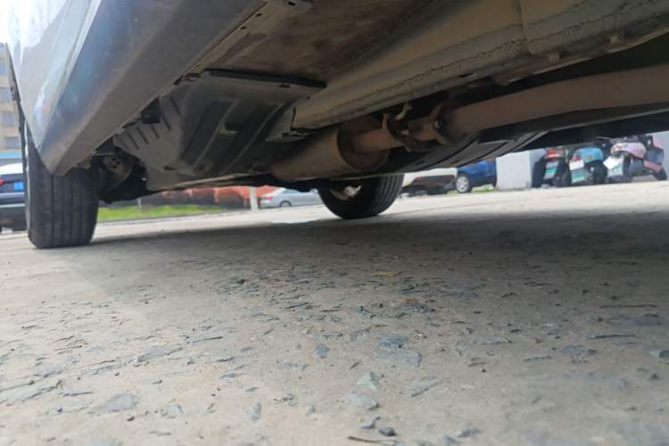Used Haval M6 2018 Revised Version 1.5T DCT Two-Wheel Drive Elite Edition Right Side Sill