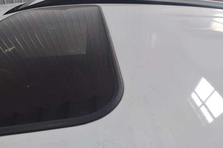 Used Haval M6 2018 1.5T Manual Two-Wheel Drive Elite Model Roof