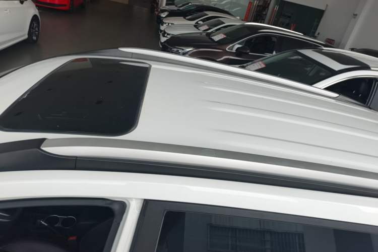 Used Haval M6 2018 1.5T Manual Two-Wheel Drive Elite Model Roof