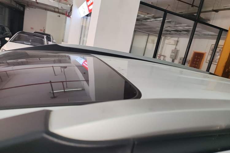 Used Haval M6 2018 Revised Version 1.5T DCT Two-Wheel Drive Elite Edition Roof