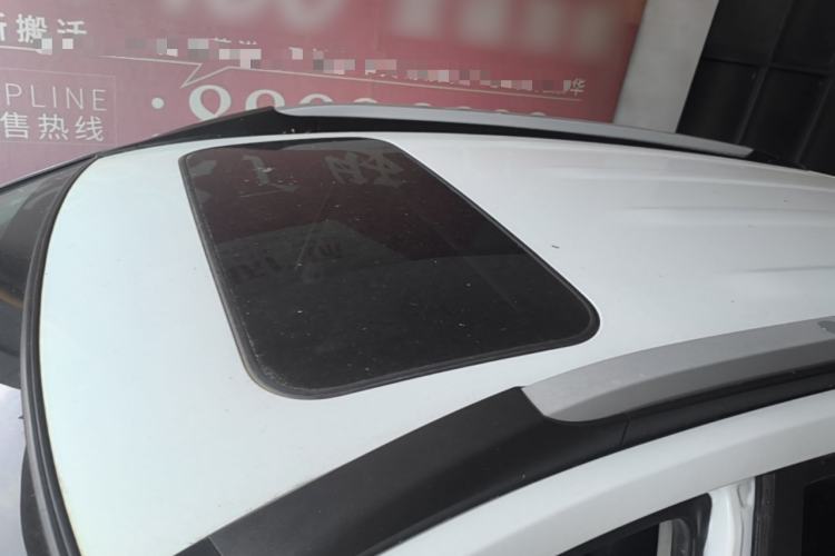 Used Haval M6 2018 Revised Version 1.5T DCT Two-Wheel Drive Elite Edition Roof