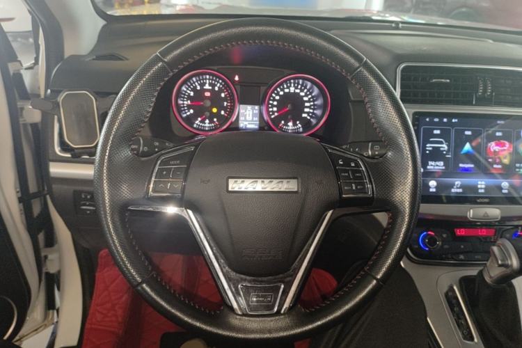 Used Haval M6 2018 Revised Version 1.5T DCT Two-Wheel Drive Elite Edition Steering Wheel