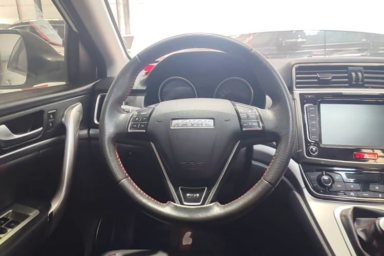 Used Haval M6 2018 1.5T Manual Two-Wheel Drive Elite Model Steering Wheel
