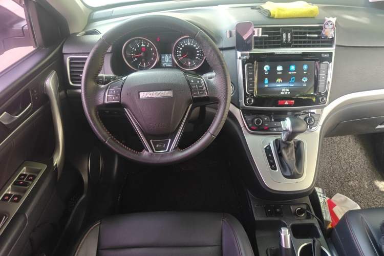 Used Haval M6 2018 Revised Version 1.5T DCT Two-Wheel Drive Elite Edition Steering Wheel