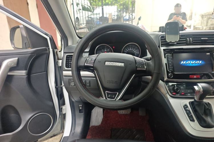 Used Haval M6 2018 Revised Version 1.5T DCT Two-Wheel Drive Elite Edition Steering Wheel