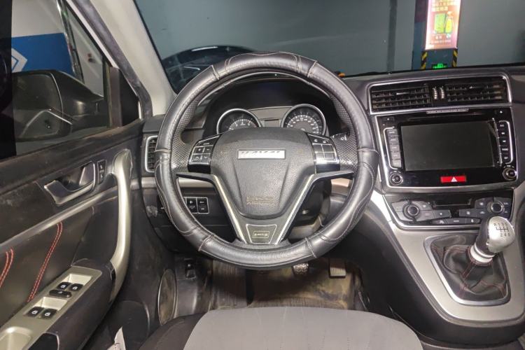 Used Haval M6 2018 1.5T Manual Two-Wheel Drive Urban Model Steering Wheel
