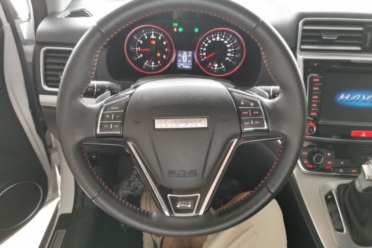 Used Haval M6 2018 1.5T DCT Two-Wheel Drive Elite Model Steering Wheel