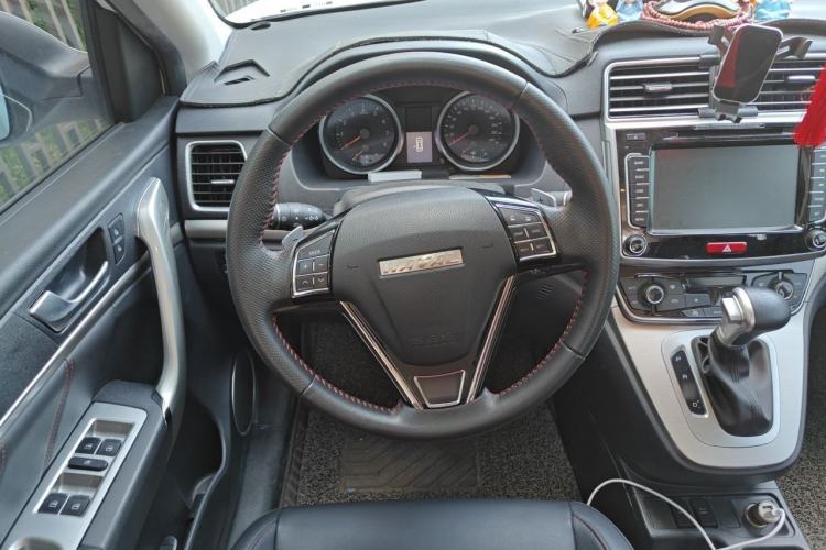 Used Haval M6 2018 1.5T DCT Two-Wheel Drive Elite Model Steering Wheel