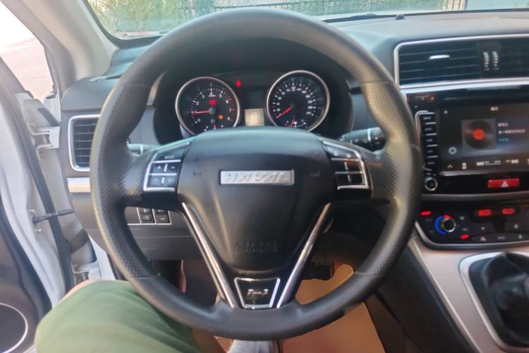 Used Haval M6 2018 1.5T Manual Two-Wheel Drive Urban Model Steering Wheel