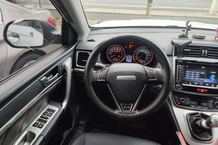 Used Haval M6 2018 1.5T Manual Two-Wheel Drive Elite Model Steering Wheel