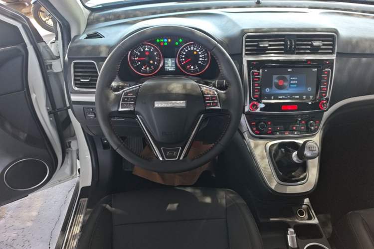 Used Haval M6 2018 1.5T Manual Two-Wheel Drive Elite Model Steering Wheel