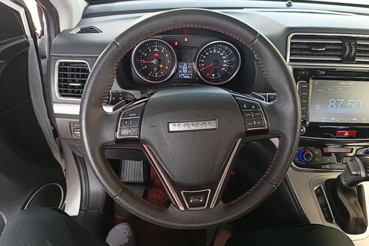 Used Haval M6 2018 1.5T DCT Two-Wheel Drive Elite Model Steering Wheel