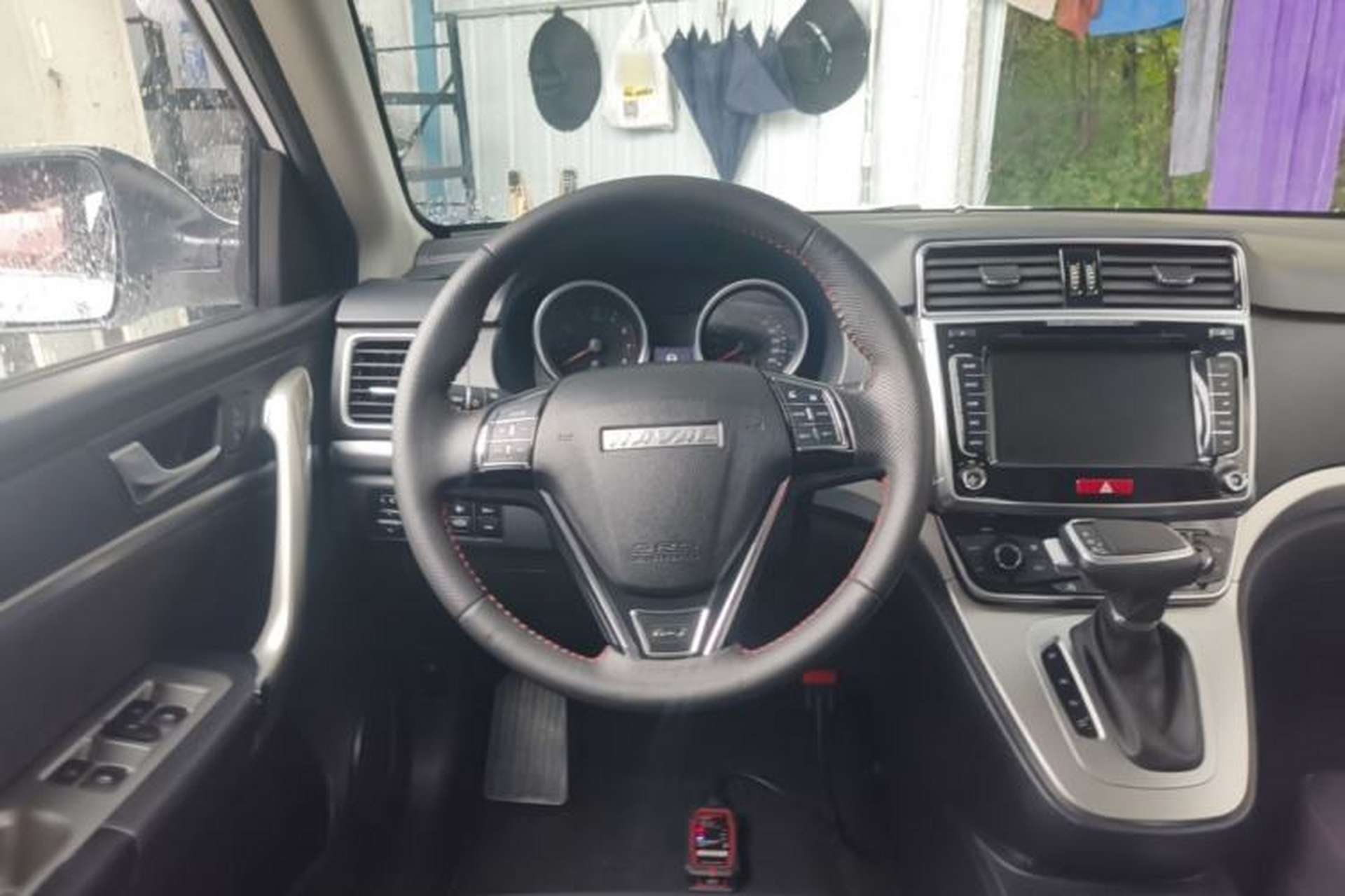 Used Haval M6 2018 Revised Version 1.5T DCT Two-Wheel Drive Elite Edition Steering Wheel