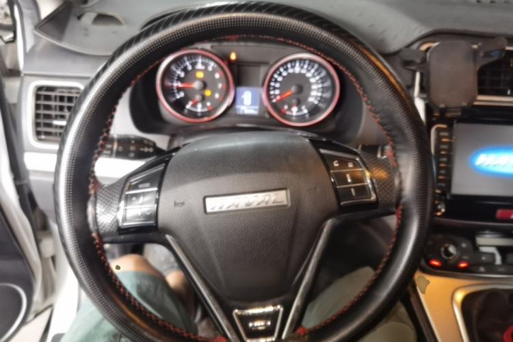 Used Haval M6 2018 1.5T Manual Two-Wheel Drive Urban Model Steering Wheel