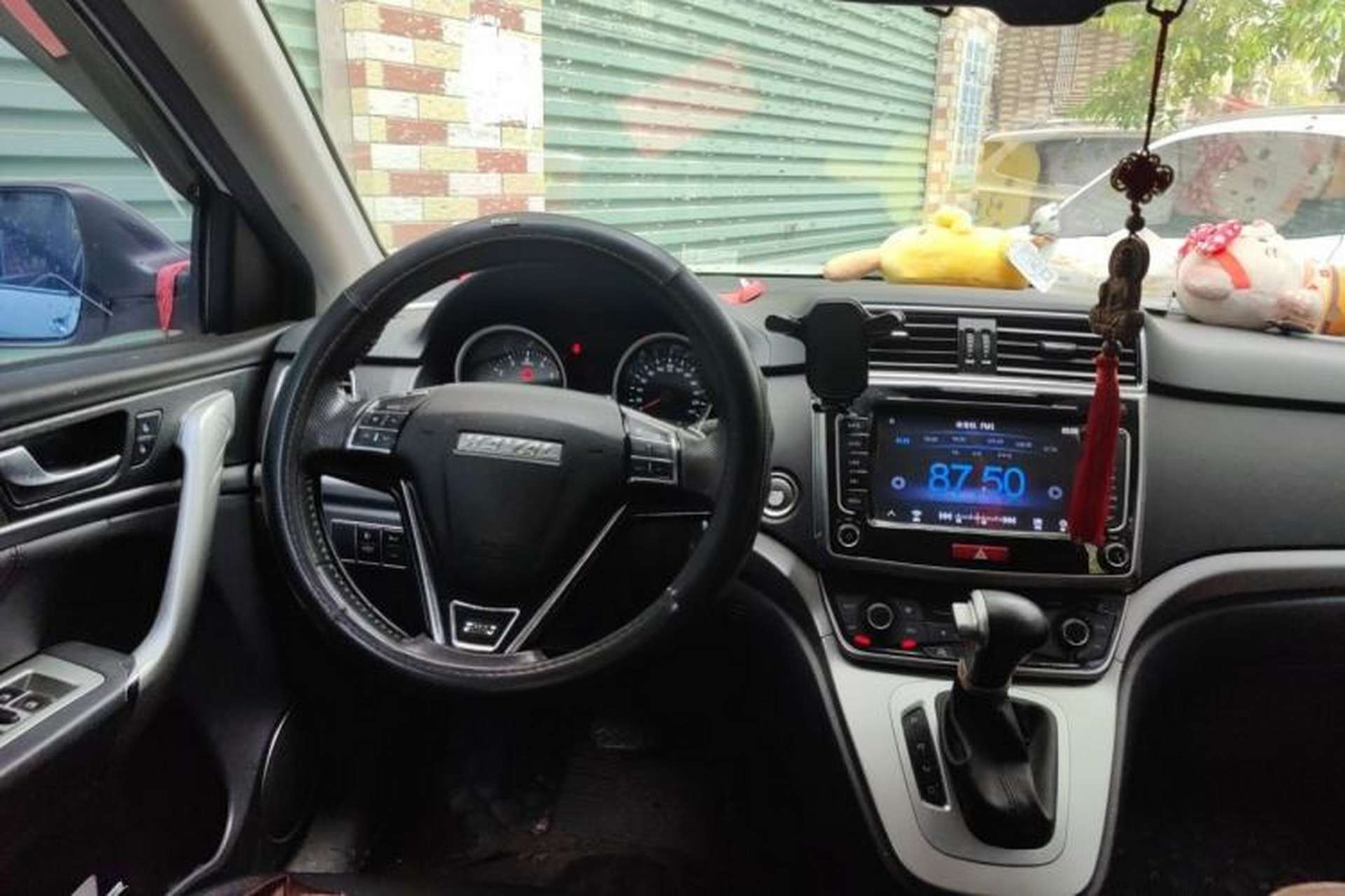 Used Haval M6 2018 Revised Version 1.5T DCT Two-Wheel Drive Elite Edition Steering Wheel