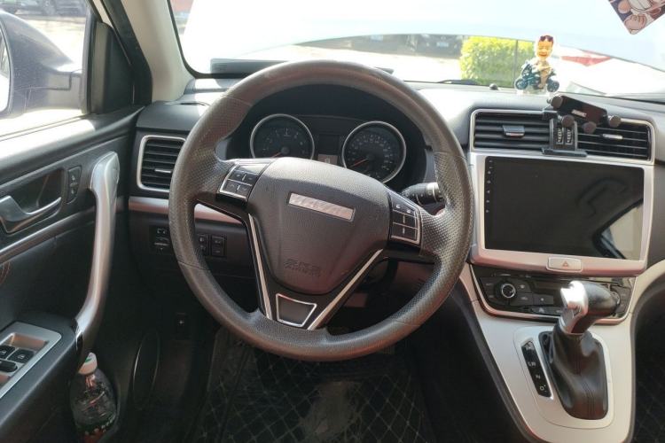 Used Haval M6 2018 Revised Version 1.5T DCT Two-Wheel Drive Urban Style Steering Wheel