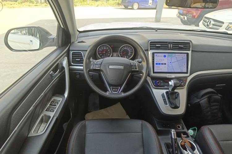 Used Haval M6 2018 Revised Version 1.5T DCT Two-Wheel Drive Urban Style Steering Wheel