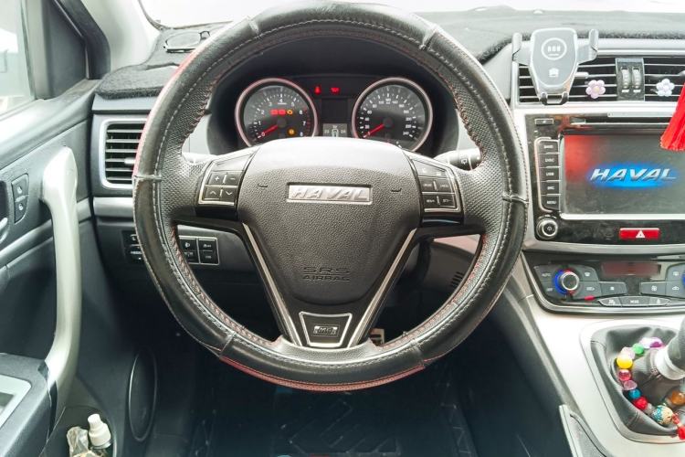 Used Haval M6 2018 1.5T Manual Two-Wheel Drive Elite Model Steering Wheel