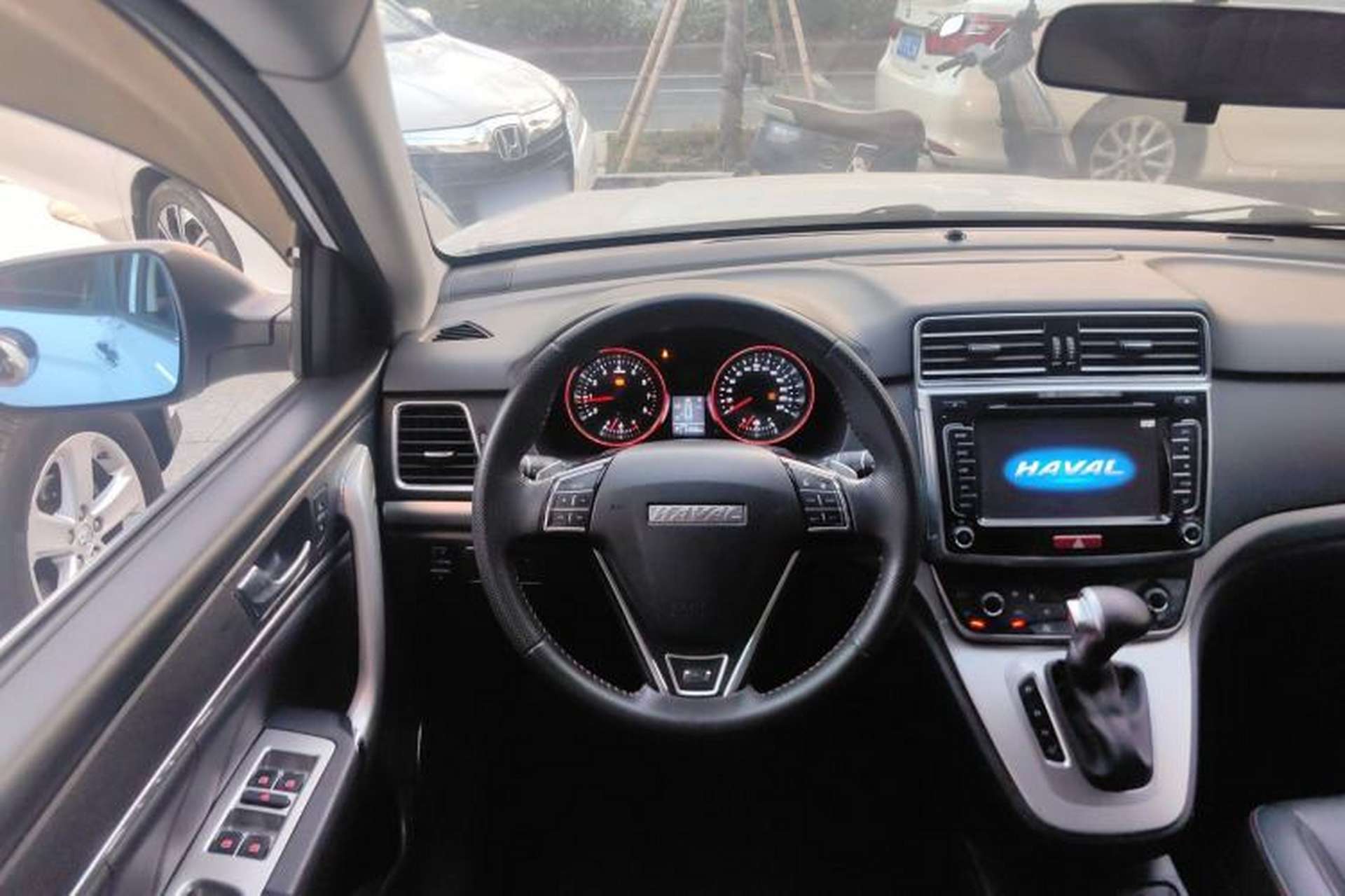 Used Haval M6 2018 1.5T DCT Two-Wheel Drive Elite Model Steering Wheel