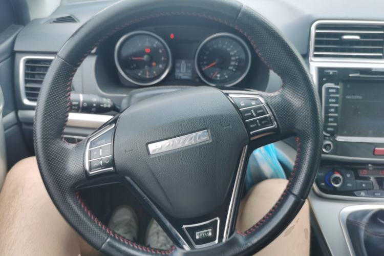 Used Haval M6 2018 1.5T Manual Two-Wheel Drive Elite Model Steering Wheel