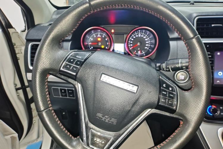 Used Haval M6 2018 1.5T Manual Two-Wheel Drive Elite Model Steering Wheel
