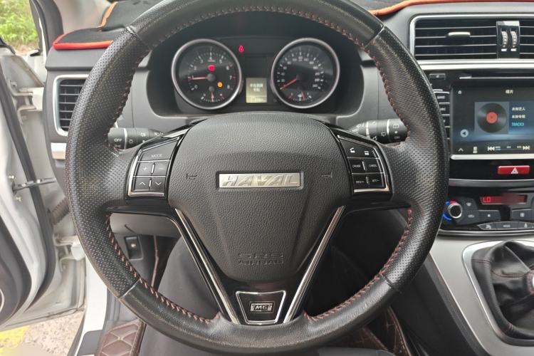 Used Haval M6 2018 1.5T Manual Two-Wheel Drive Elite Model Steering Wheel
