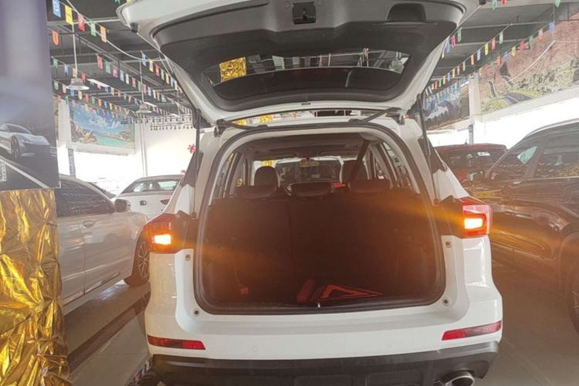 Used Haval M6 2018 Revised Version 1.5T DCT Two-Wheel Drive Elite Edition Trunk