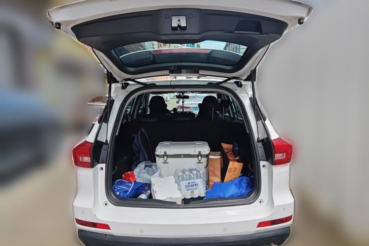 Used Haval M6 2018 1.5T Manual Two-Wheel Drive Elite Model Trunk