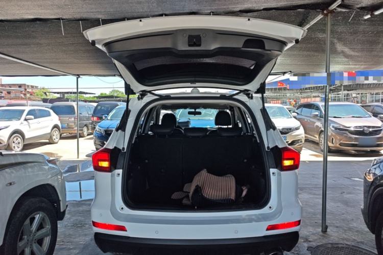 Used Haval M6 2018 1.5T Manual Two-Wheel Drive Elite Model Trunk