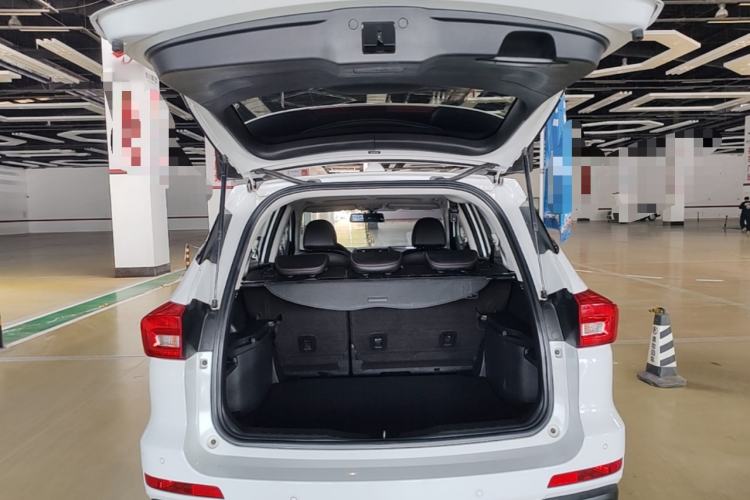Used Haval M6 2018 1.5T DCT Two-Wheel Drive Elite Model Trunk