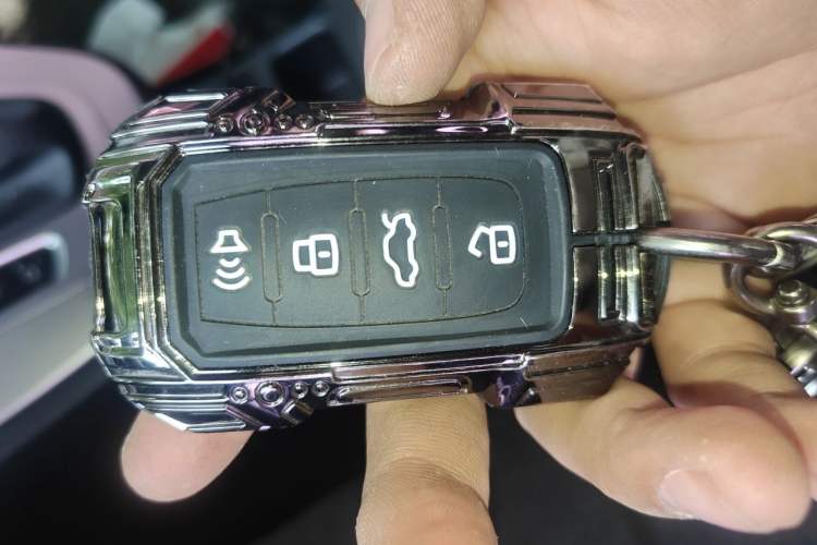 Used Haval M6 2018 Revised Version 1.5T DCT Two-Wheel Drive Elite Edition Vehicle Key